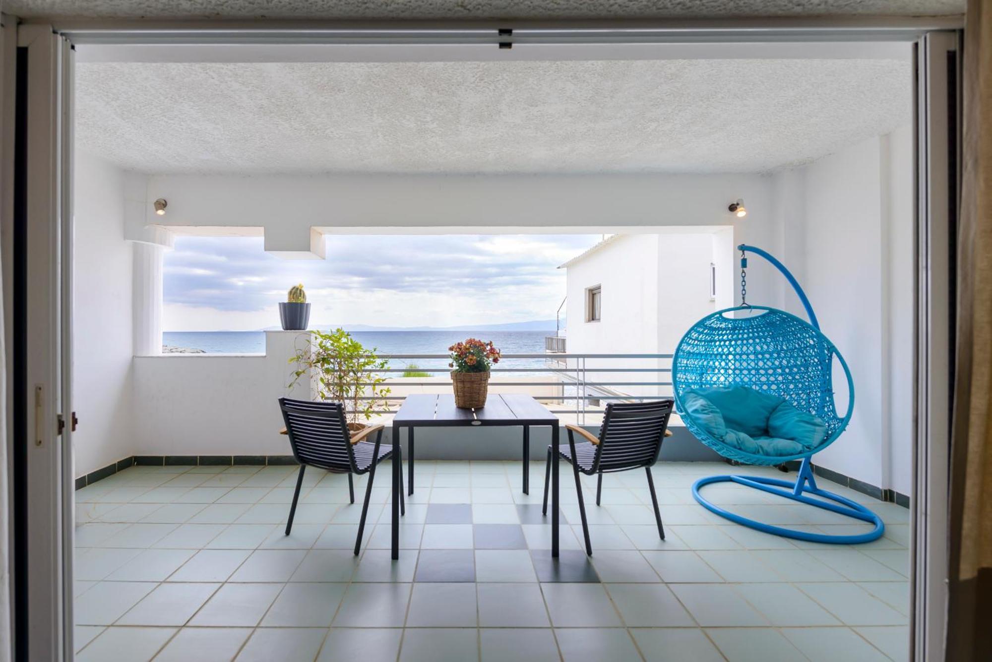 Agali 1 Mesonet In Front Of The Sea Apartment Akrogiali Exterior photo